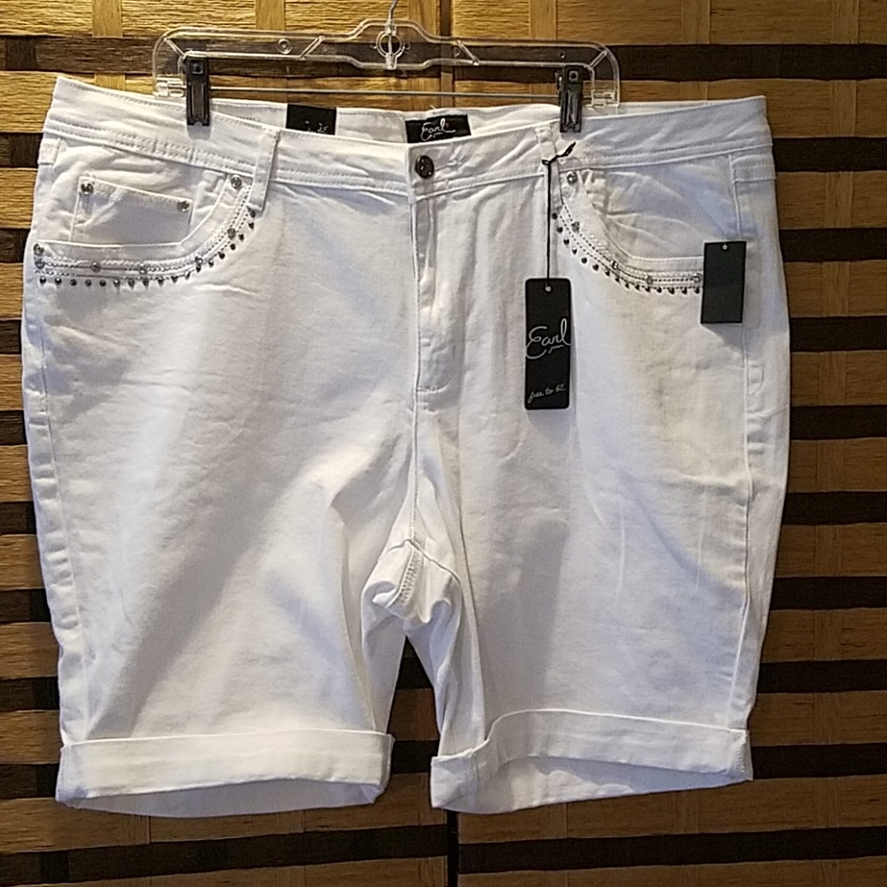 NWT! Earl Jean shorts